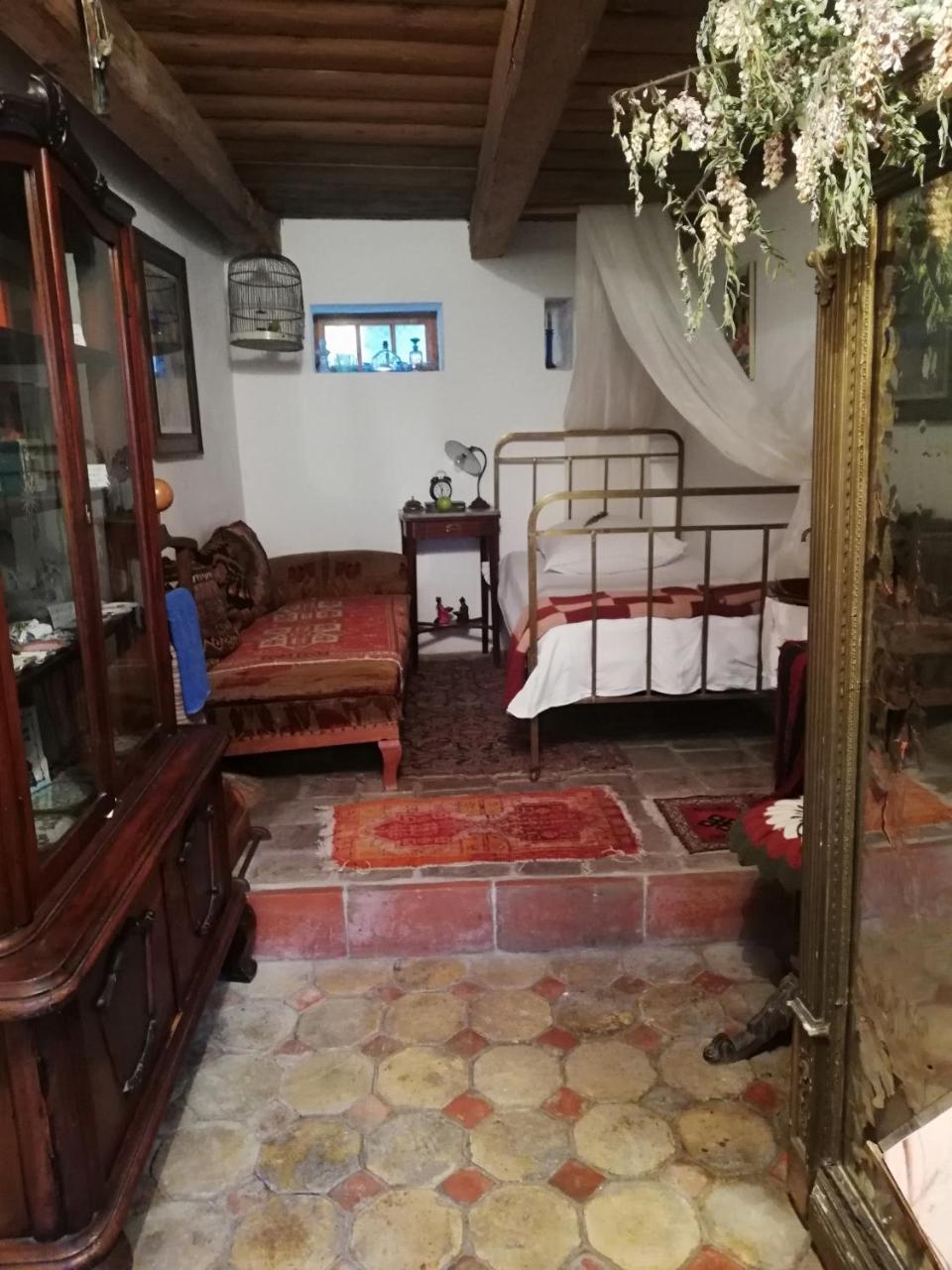 Rozmaringos Udvarhaz Dunafoldvar Exterior foto